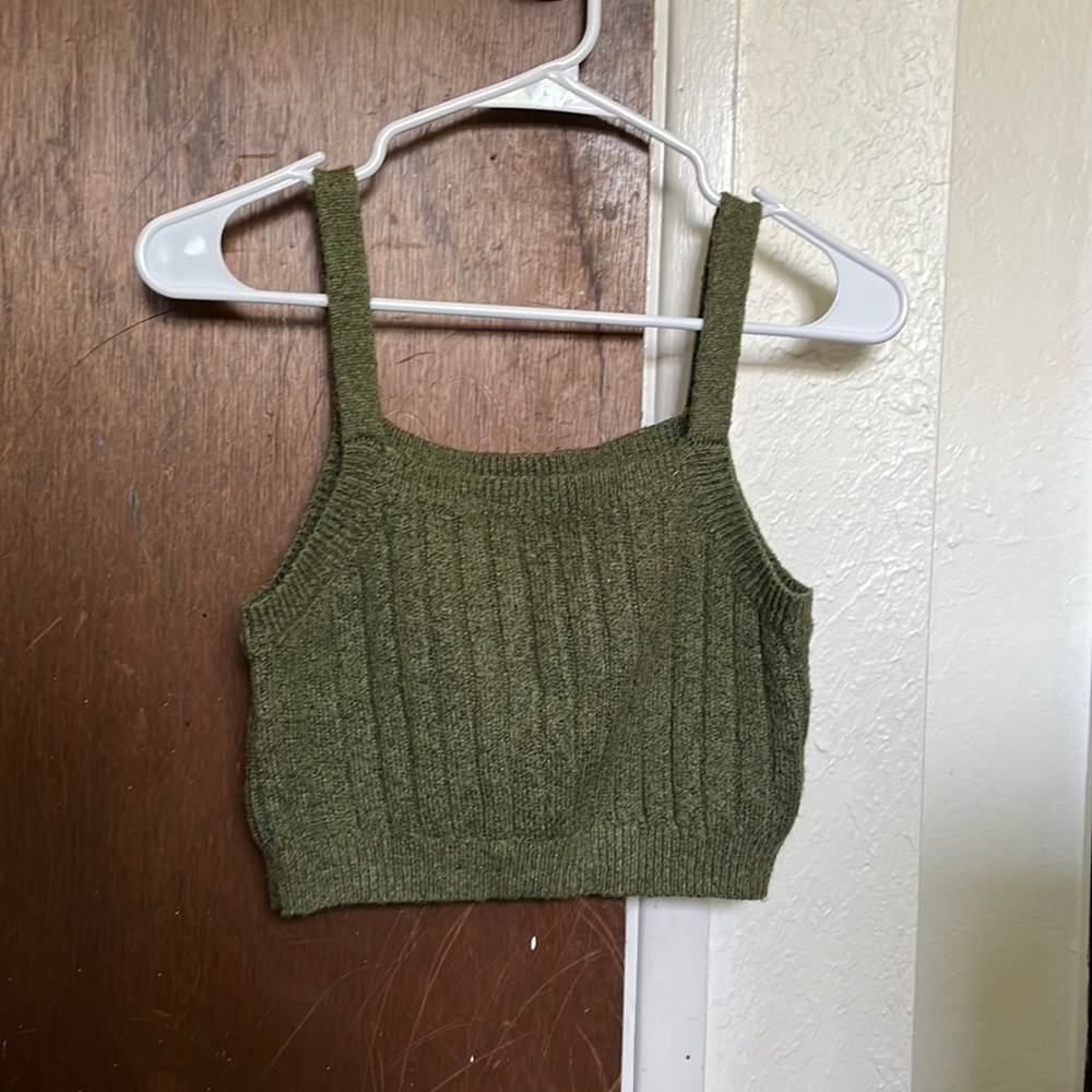 Cropped Sweater Tank